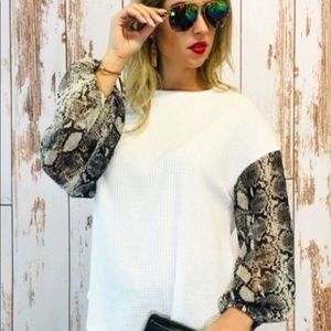 Snake print sleeve top